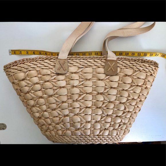 Boston Proper trending large woven raffia tote. - Picture 11 of 15